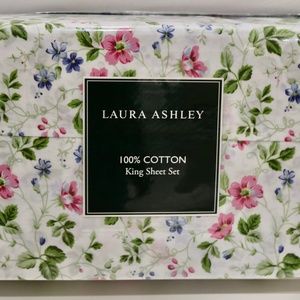 Laura Ashley 100% Cotton King Size Sheet Set in Spring Bloom Pink Pattern